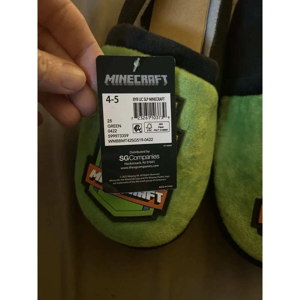 Minecraft Slippers‎ Youth 4/5 New